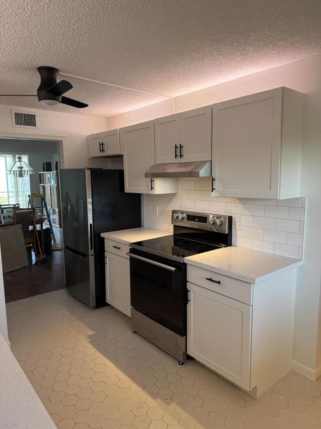 5 of 12 - 3286 Arcara Way #313, Lake Worth, FL