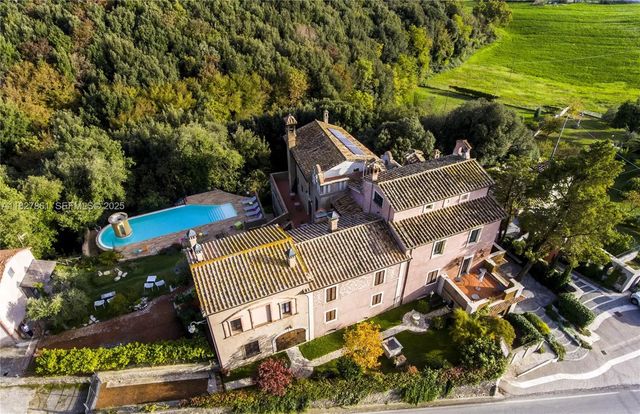 Hotel For Sale Hotel For Sale Umbria Italy, 
