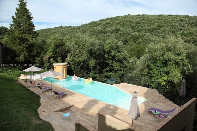 2 of 33 - Hotel For Sale Hotel For Sale Umbria Italy, , 