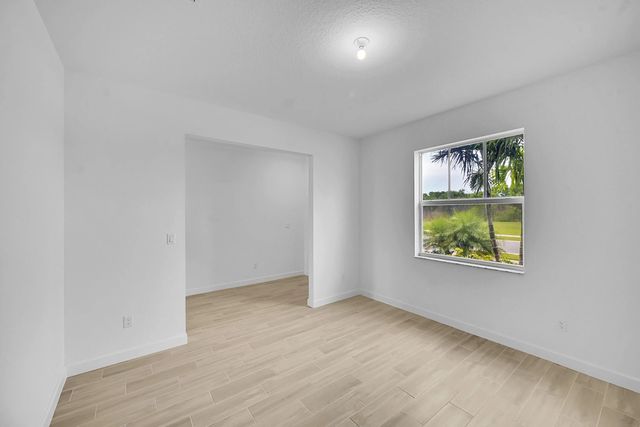 5 of 32 - 3028 Spanish Cedar Place, Fort Pierce, FL