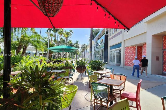 4 of 39 - 1300 Lincoln Road #a701, Miami Beach, FL