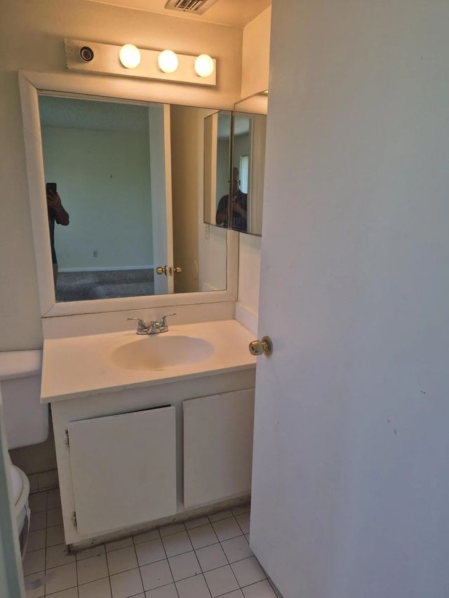 4 of 16 - 2050 N Congress Avenue #407, West Palm Beach, FL