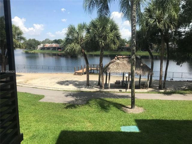 1101 Colony Point Circle #206, Pembroke Pines