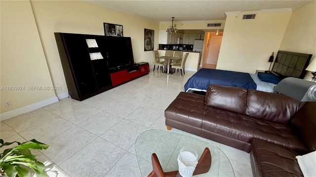 4 of 19 - 2501 S Ocean Drive #427, Hollywood, FL