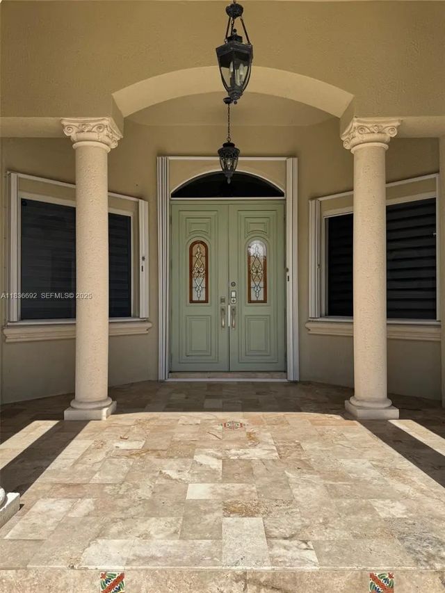 5 of 49 - 13400 Sw 83rd Avenue, Pinecrest, FL