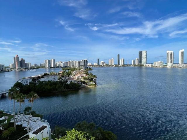 3000 Island Boulevard #1103, Aventura