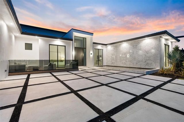 5 of 80 - 1520 Sw 149th Terrace, Davie, FL