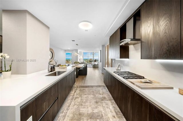 5 of 69 - 1180 N Federal Highway #1501, Fort Lauderdale, FL