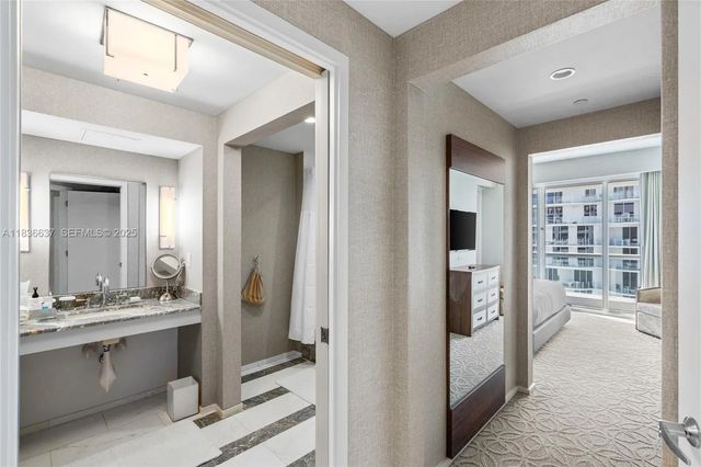 3 of 100 - 551 N Fort Lauderdale Beach Boulevard #r2205, Fort Lauderdale, FL