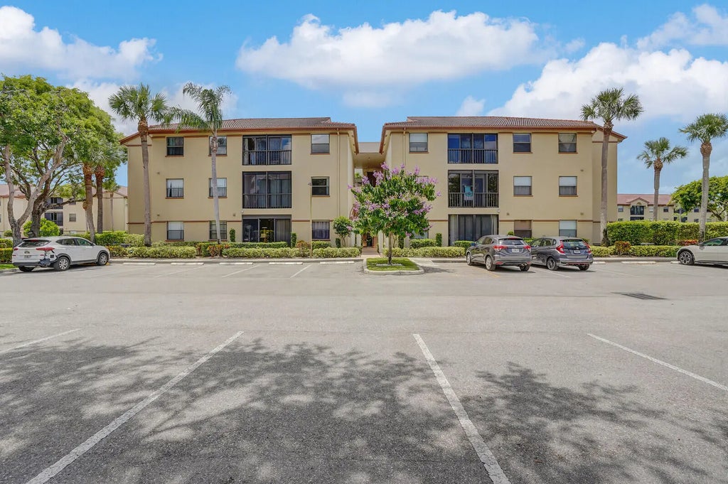 5155 Europa Drive #i, Boynton Beach