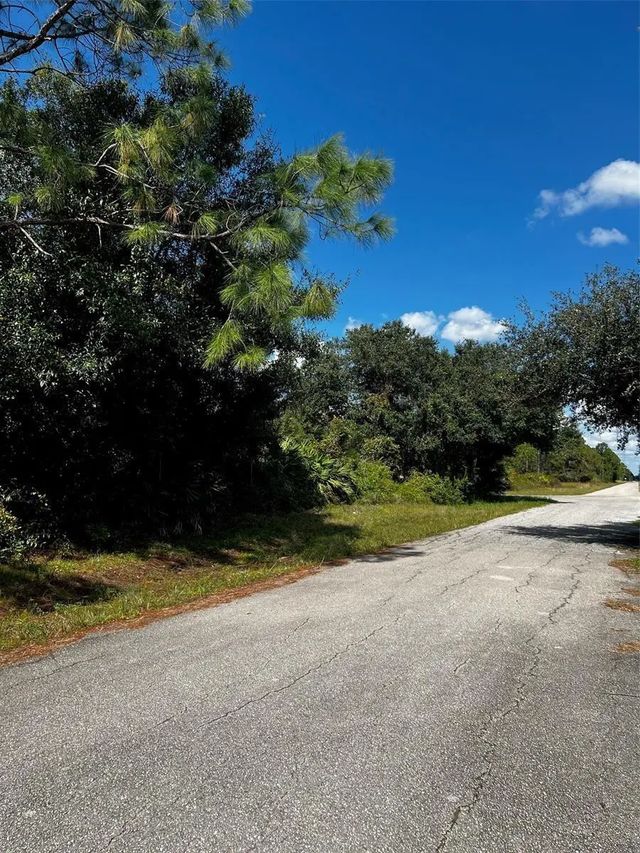 1221 Hamilton Avenue, Lehigh Acres