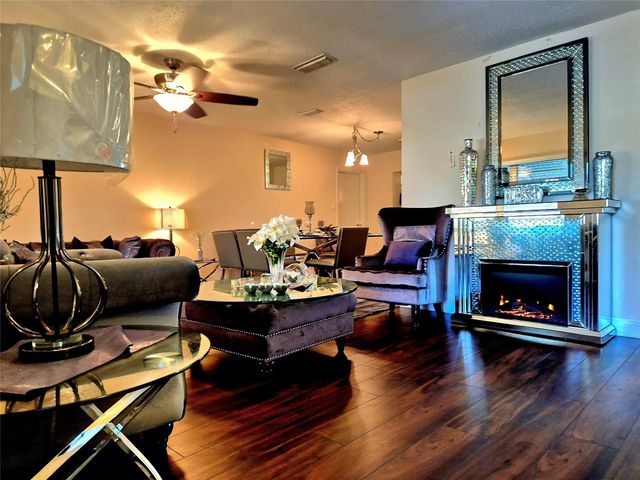 1390 Nw 70th Lane, Margate