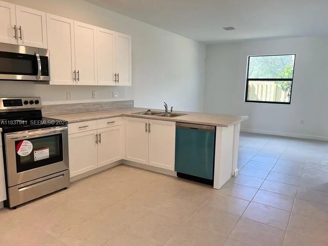 4 of 41 - 24480 Sw 119th Place, Homestead, FL
