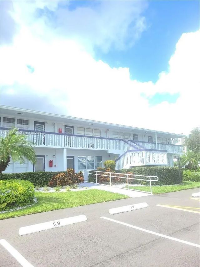 82 Oakridge G #82, Deerfield Beach