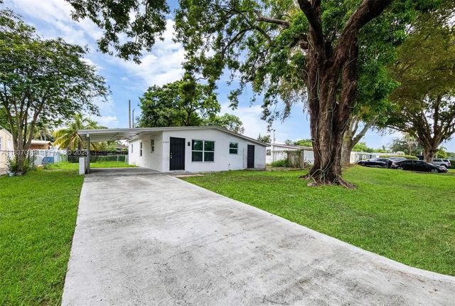 2 of 32 - 2569 Nw 61st Avenue, Margate, FL