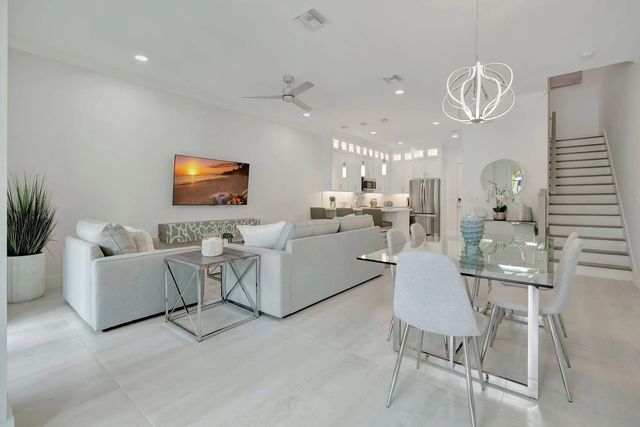 2 of 32 - 4662 Se Manatee Way, Stuart, FL