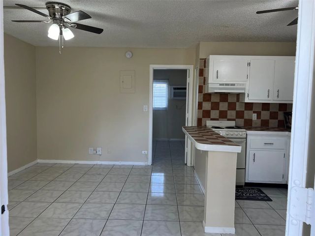 3 of 23 - 5168 Ne 6th Avenue #426, Fort Lauderdale, FL
