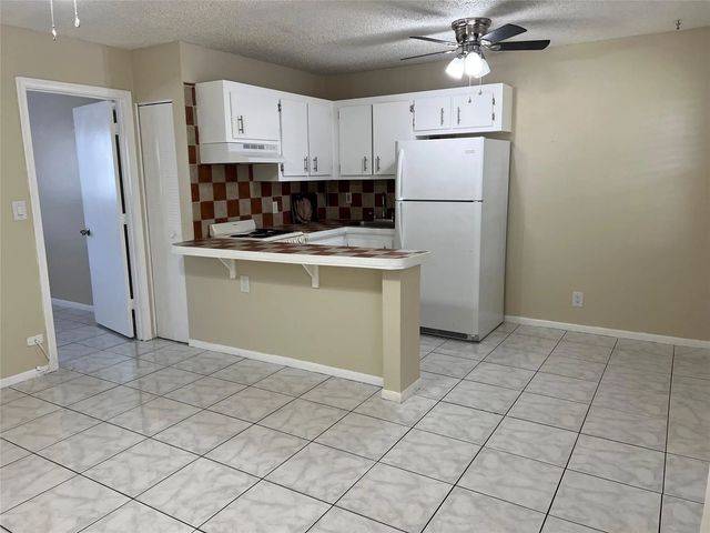 4 of 23 - 5168 Ne 6th Avenue #426, Fort Lauderdale, FL
