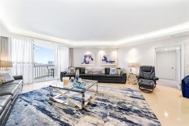 3 of 26 - 2000 Island Boulevard #2409, Aventura, FL