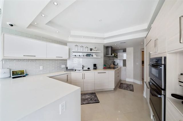 4 of 26 - 2000 Island Boulevard #2409, Aventura, FL