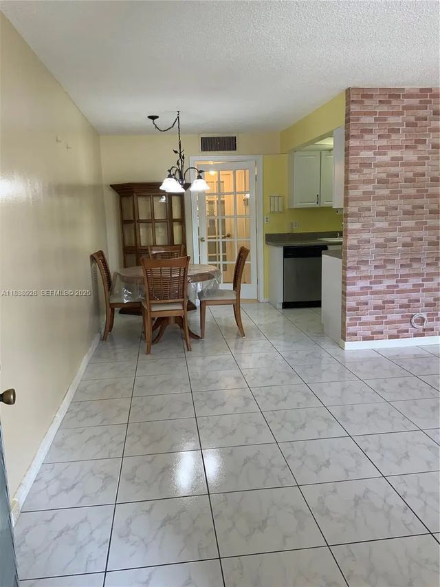 3 of 15 - 2405 Antigua Circle #h1, Coconut Creek, FL