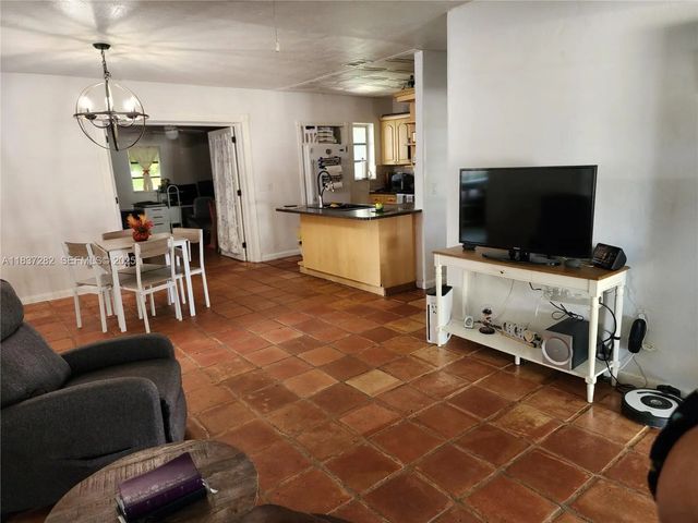 5 of 67 - 3521 E 8th Avenue, Hialeah, FL