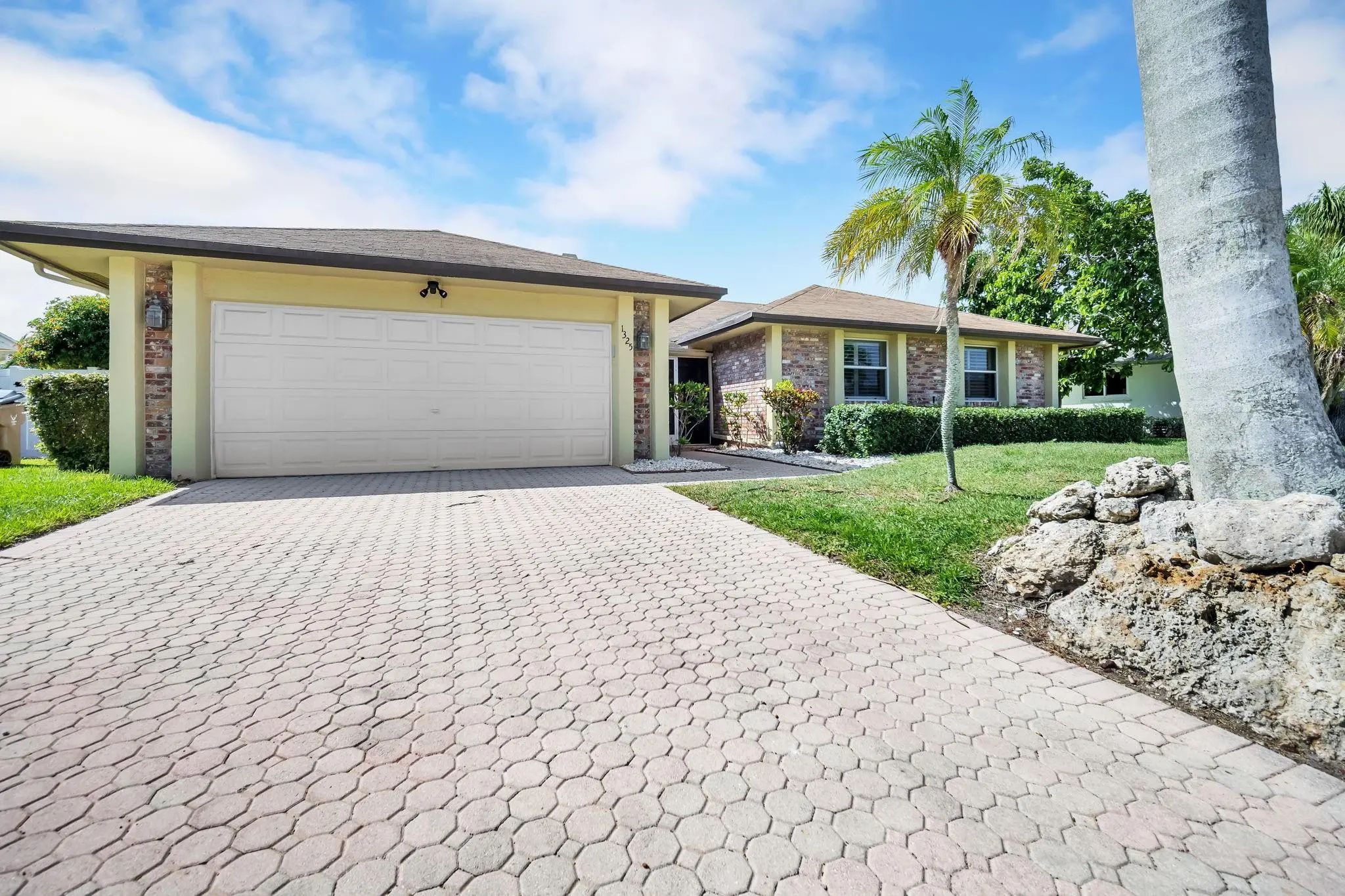 1325 Sw 26th Avenue, Deerfield Beach