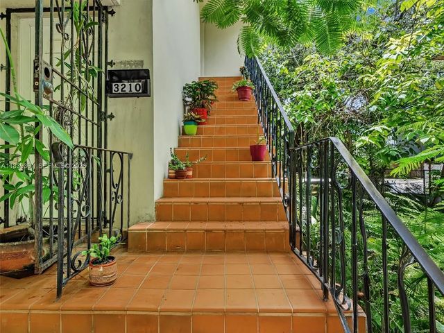 5 of 70 - 3210 E Elizabeth Street, Miami, FL
