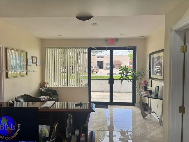 2 of 10 - 5300 Nw 12th Avenue #12, Fort Lauderdale, FL