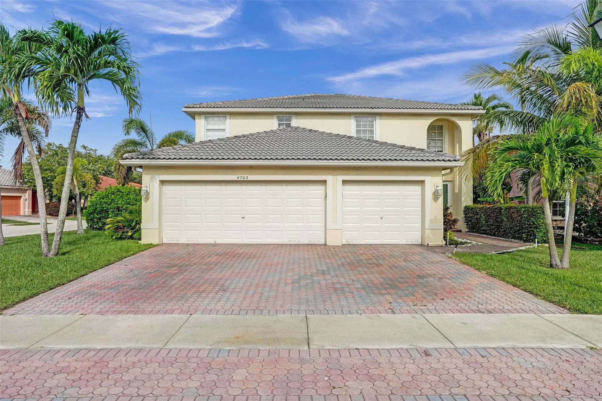4702 Nw 120th Way, Coral Springs