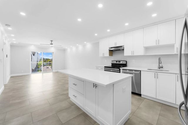3 of 21 - 200 S Birch Road #408, Fort Lauderdale, FL