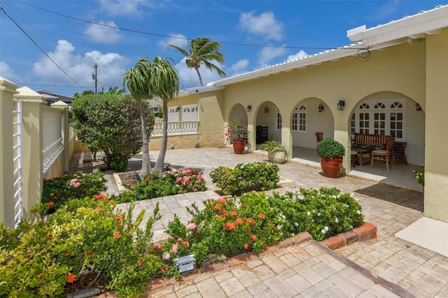 4 of 50 - 7b Bringamosa, , FL