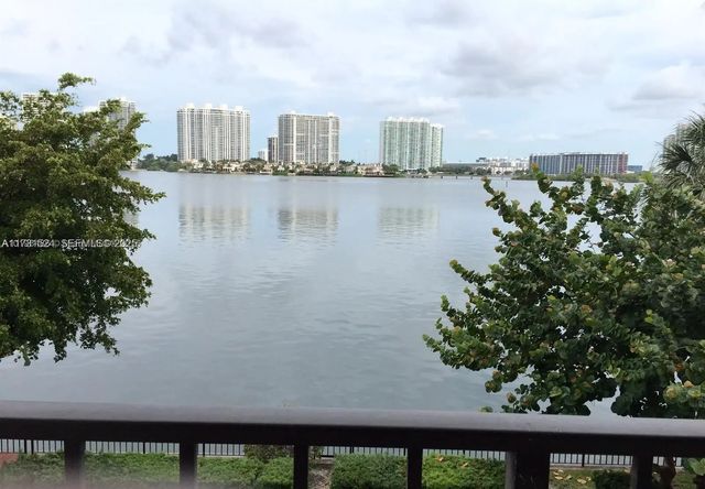 17878 N Bay Road #201, Sunny Isles Beach