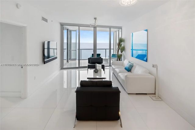 5 of 24 - 17121 Collins Avenue #1703, Sunny Isles Beach, FL
