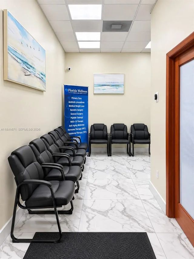 3 of 11 - 1911 Harrison Street #5, Hollywood, FL