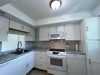 Photo of Listing #F10515564