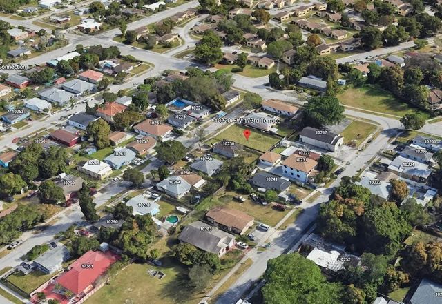 2 of 4 - 10220 Sw 173rd Terrace, Miami, FL