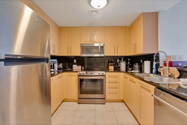 5 of 17 - 511 Se 5th Avenue #912, Fort Lauderdale, FL