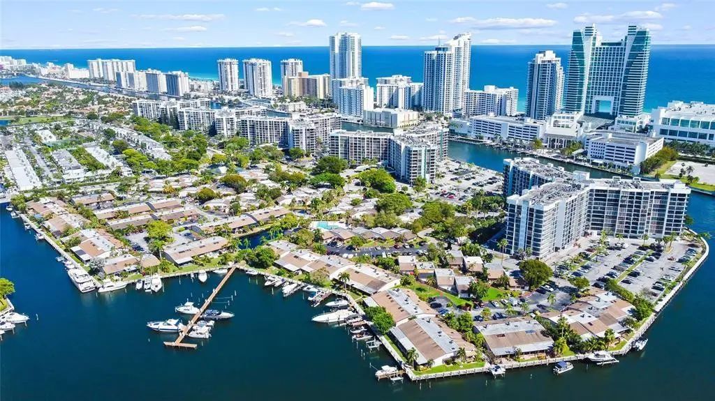 419 Leslie Drive #419, Hallandale Beach