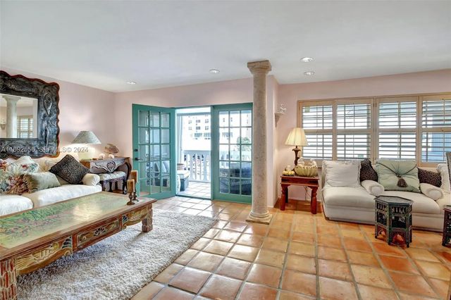 5 of 62 - 450 Paradise Isle Boulevard #307 & 308, Hallandale Beach, FL