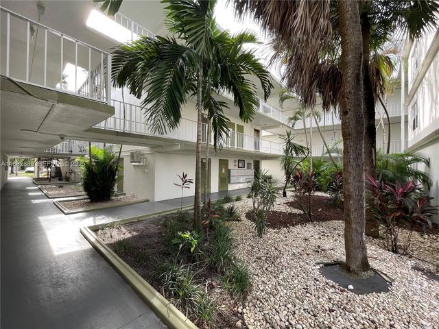 2 of 24 - 4255 N University Drive #201, Sunrise, FL