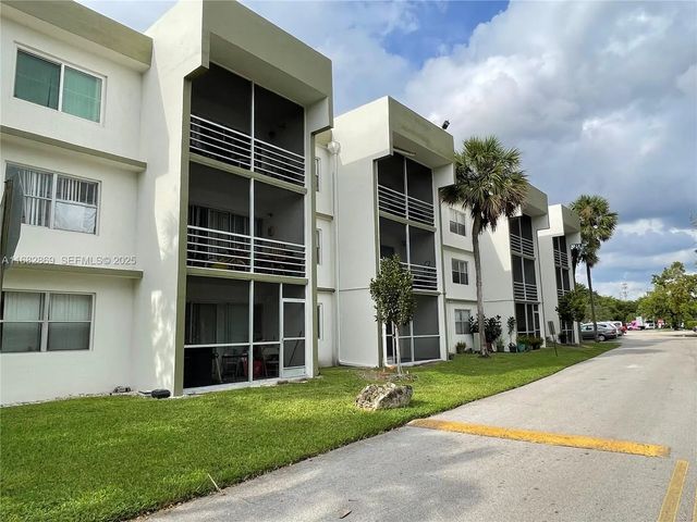 3 of 24 - 4255 N University Drive #201, Sunrise, FL