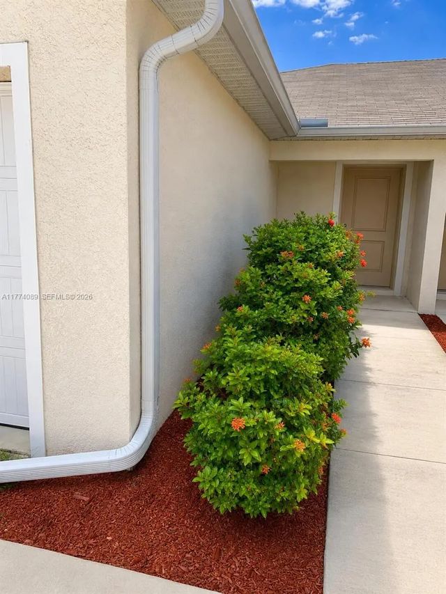 3 of 28 - 9084 Aegean Circle, Lehigh Acres, FL