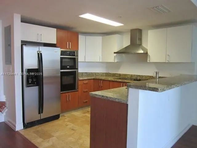 3 of 32 - 170 Se 14th Street #2306, Miami, FL