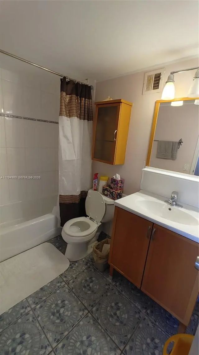 5 of 9 - 2101 Atlantic Shores Boulevard #415, Hallandale Beach, FL