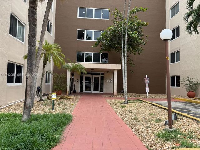 6930 Miami Gardens Drive #1-217a, Hialeah