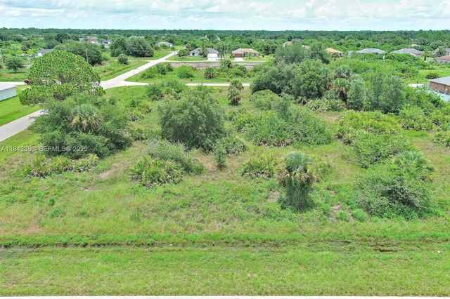 841 Milwaukee Boulevard, Lehigh Acres
