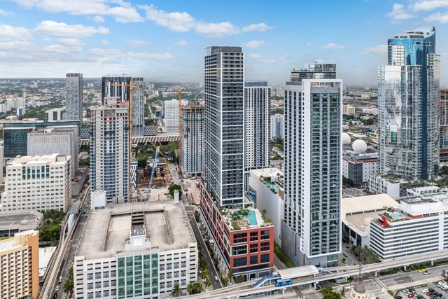 4 of 32 - 601 Ne 1st Avenue Ne #2906, Miami, FL
