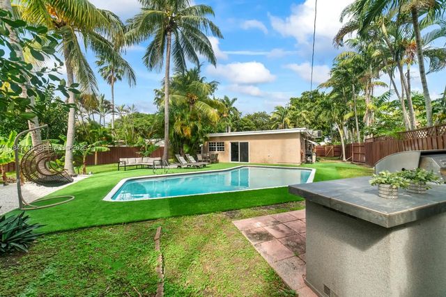 3 of 33 - 2708 Cleveland Street, Hollywood, FL