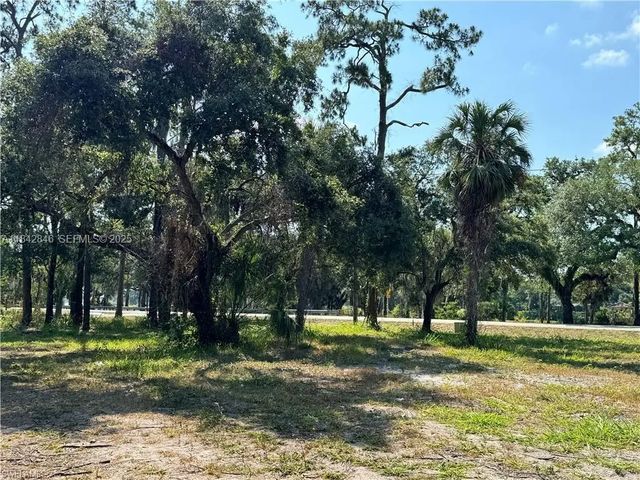 3 of 6 - 500 Avalon Avenue, LaBelle, FL